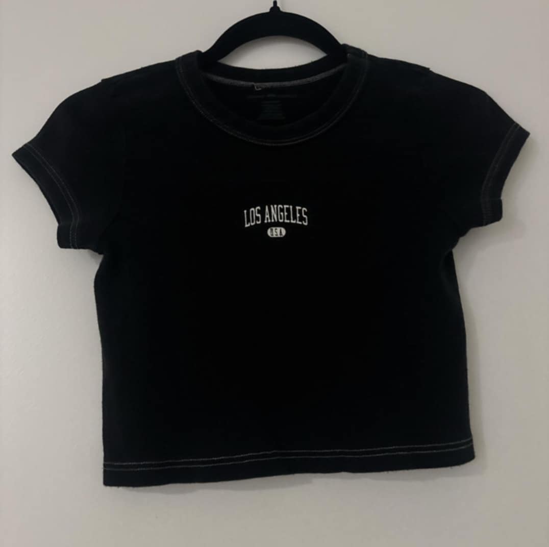 Brandy Melville Los Angeles Black Baby Tee – One Size