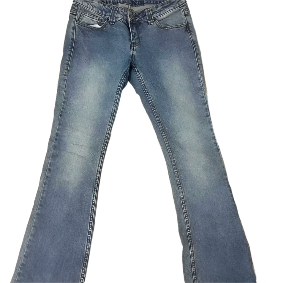 Brandy Melville Low Rise Flare Jeans – Waist 24", Inseam 31"
